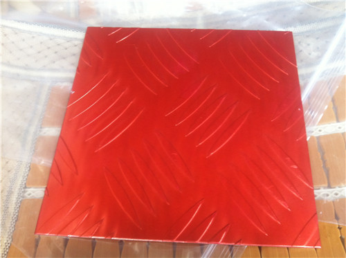 紅色（sè）氧化花紋鋁板