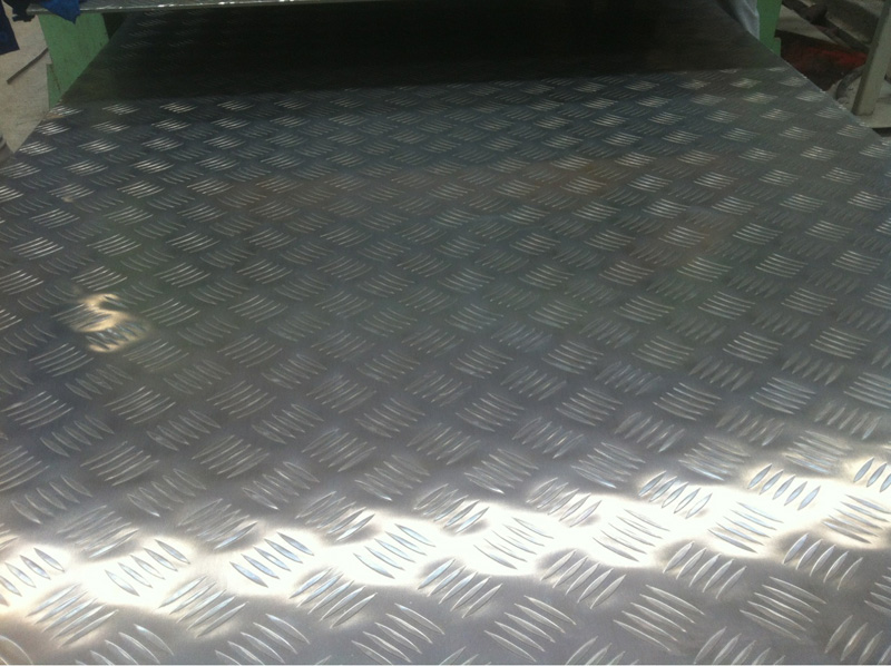 6061五條筋花紋鋁板